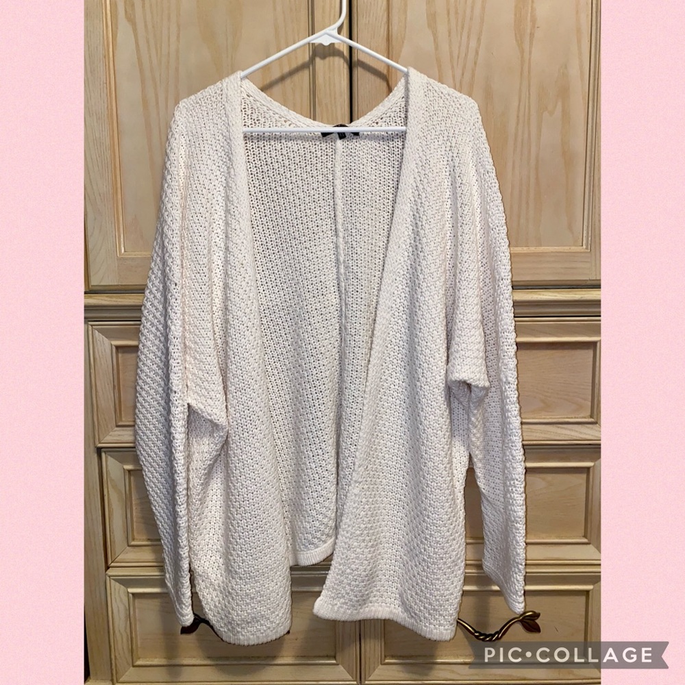 White Brandy Melville Caroline Cardigan 💗
